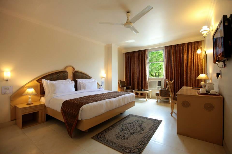 Bahia Fort Hotel Bathinda Exterior foto